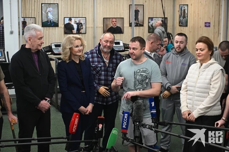 Євген Мокану у центрі протезування